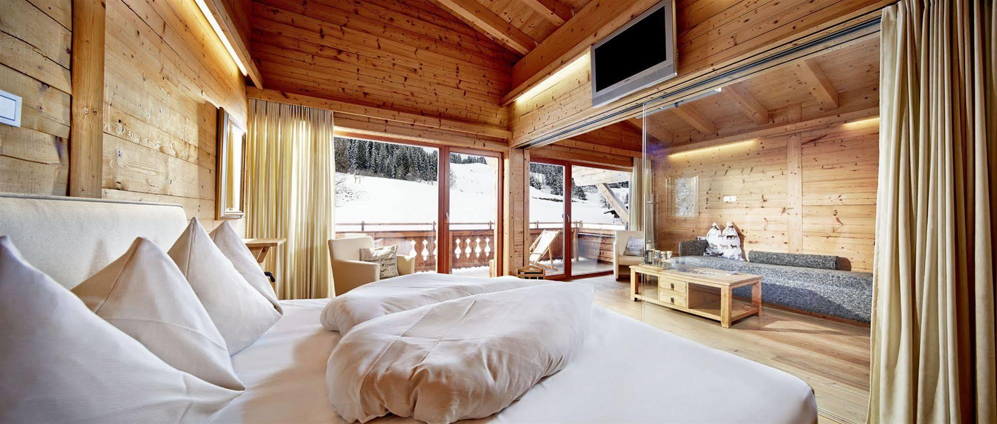 Art&Ski-in Hotel Hinterhag Saalbach Zimmer foto